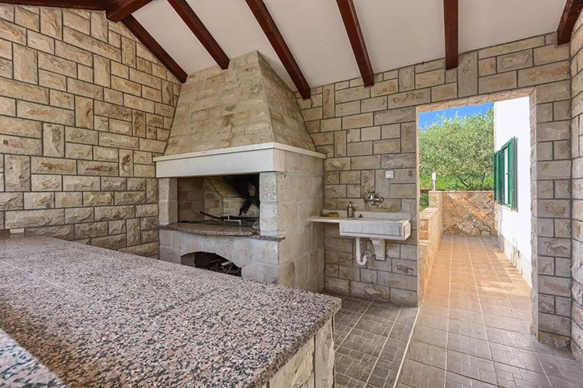 Traditional Dalmatian Stone House By The Sea Okrug Gornji Luaran gambar